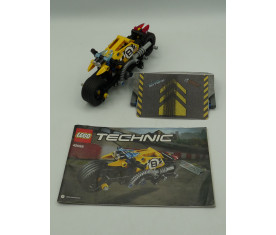 Lego Technic 42058 : moto...